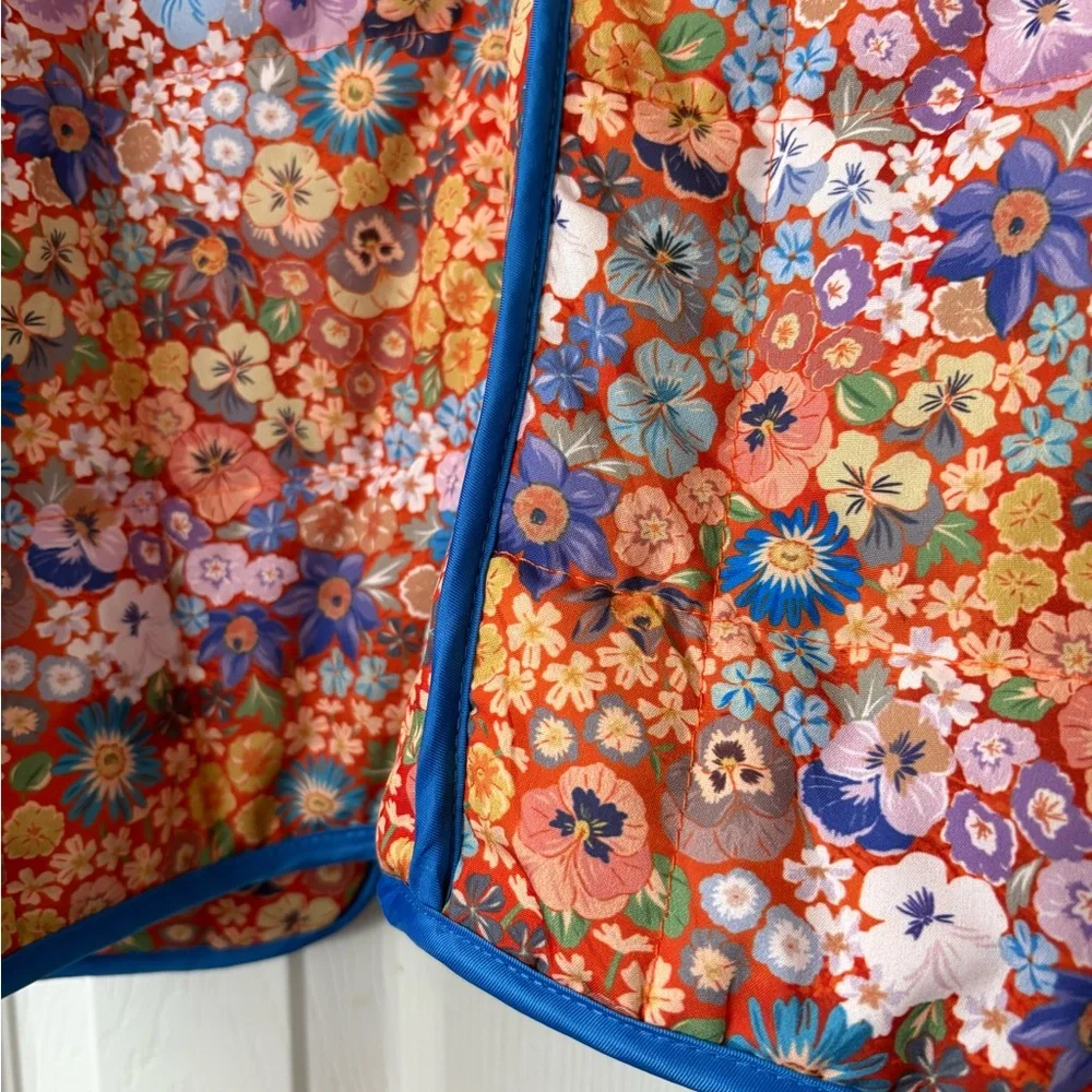 Boutique Quilted Floral Women's Oriental Style Open Front Jacket Size Medium